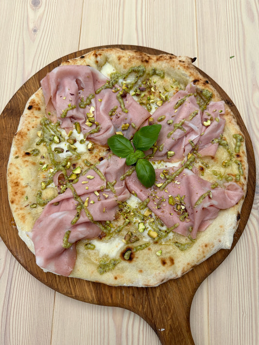 Pizza Mozzarella di Bufala - Mortadella e Pistacchio